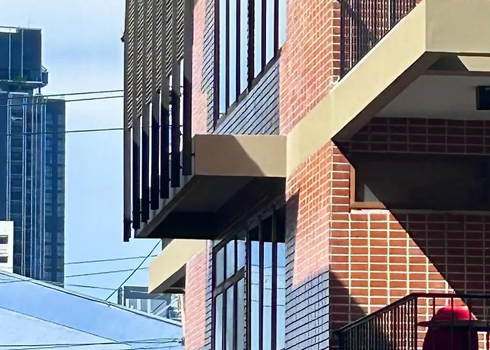 Brown Brick Thonglor - Blue Blueberry Apartment